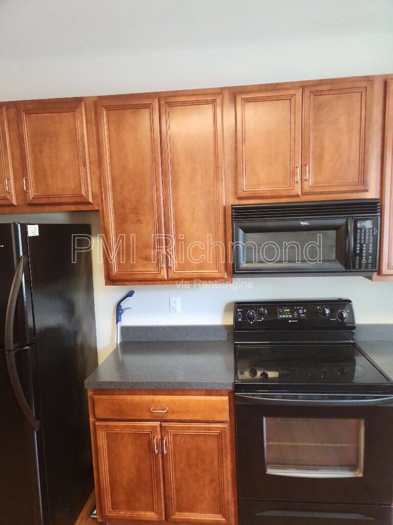 Townhouse for rent at 1252 Providence Knoll Dr, Richmond, VA 23236