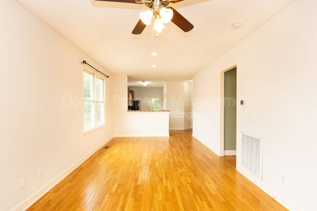 House for rent at 226 N Hickory St, Chattanooga, TN 37404
