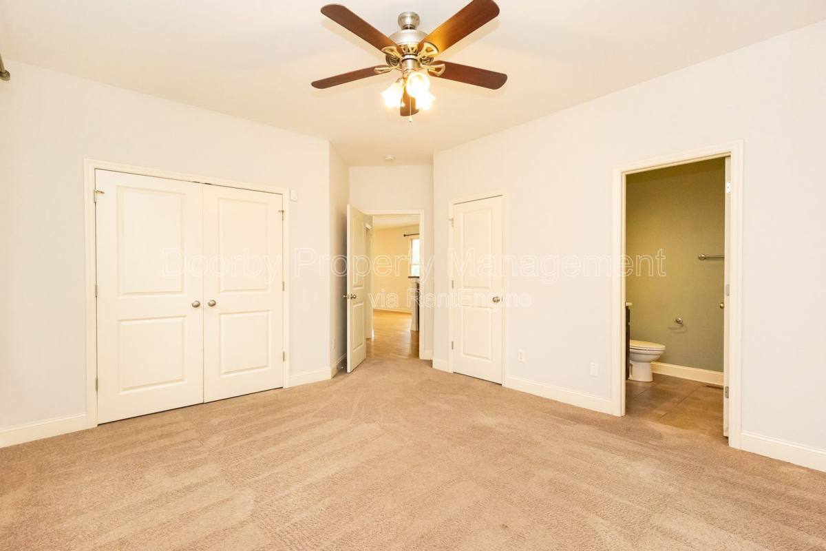 House for rent at 226 N Hickory St, Chattanooga, TN 37404