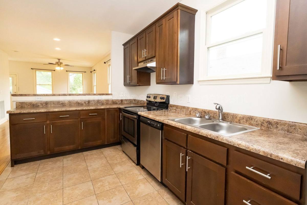 House for rent at 226 N Hickory St, Chattanooga, TN 37404