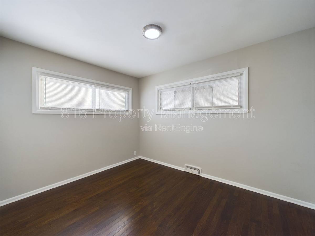 House for rent at 11404 Eastern Ave, Kansas City, MO 64134