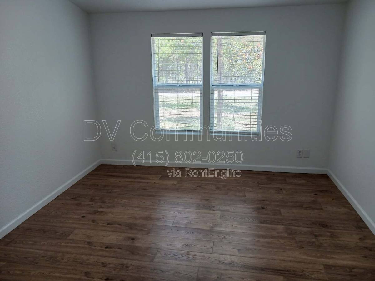 House for rent at 52145 Dustan Rd, La Pine, OR 97739