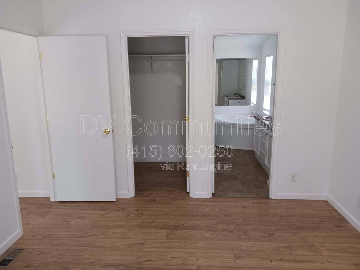 House for rent at 52145 Dustan Rd, La Pine, OR 97739