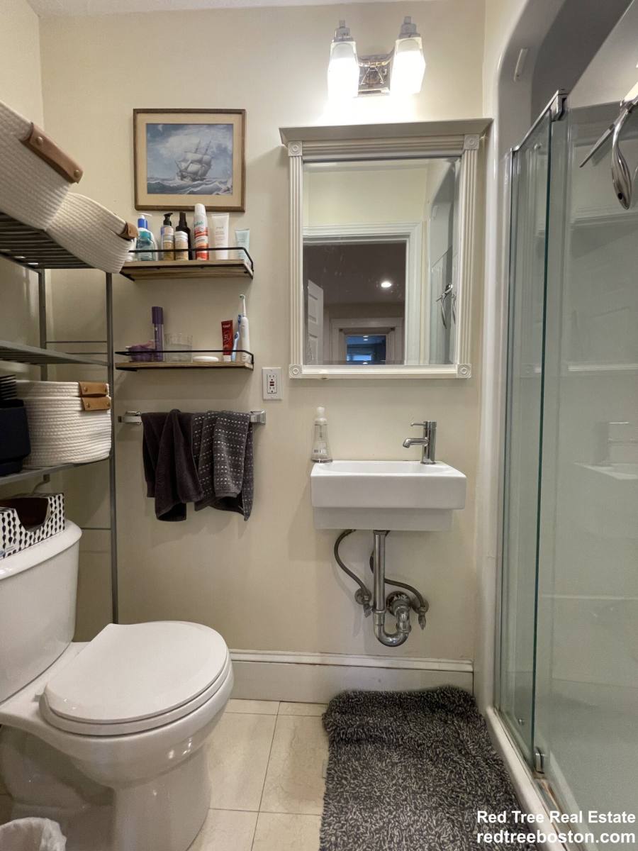 Apartment for rent at 191 Winthrop Rd #2, Brookline, MA 02445