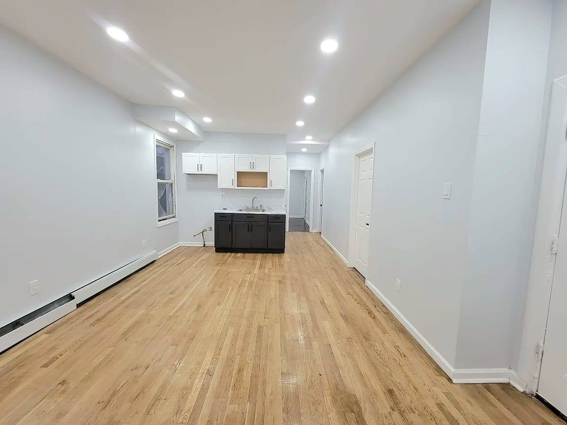 Apartment for rent at 10 Rodwell Ave #1C, Irvington, NJ 07111