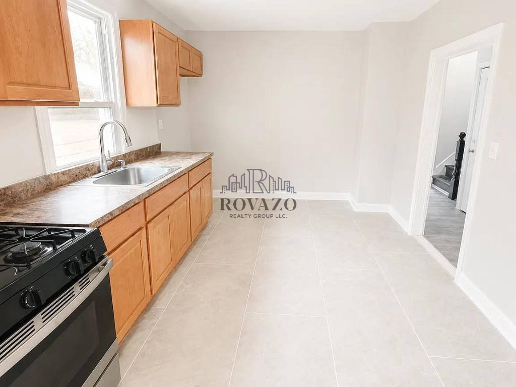 Apartment for rent at 295 S Clinton St #2B, East Orange, NJ 07018