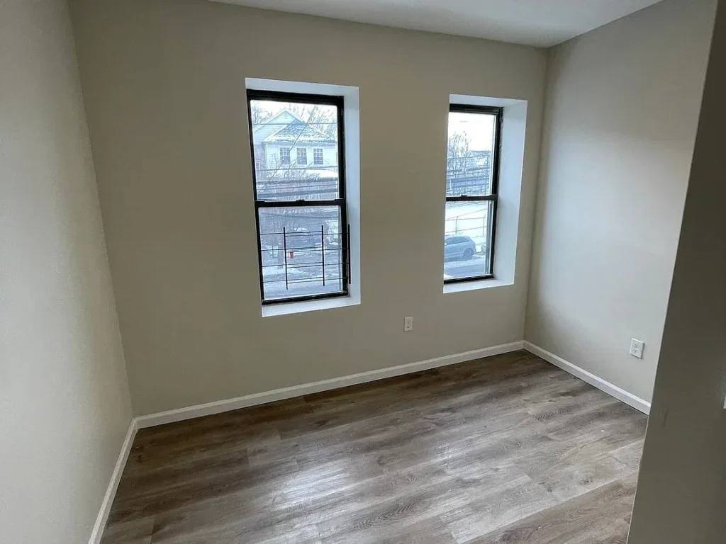 Apartment for rent at 383-385 Avon Ave #3R, Newark, NJ 07108