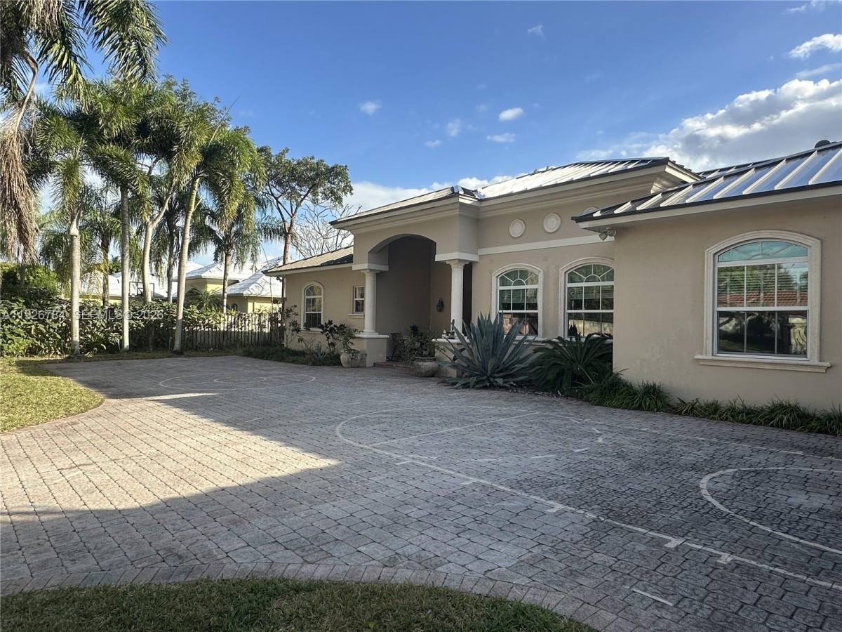 House for rent at 15335 SW 80th Ave, Miami, FL 33157