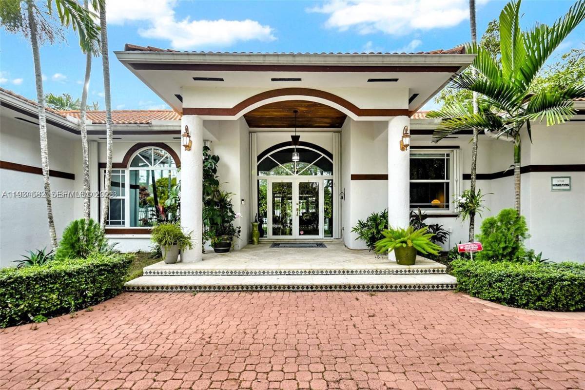 House for rent at 5750 SW 67th Ave, Miami, FL 33143