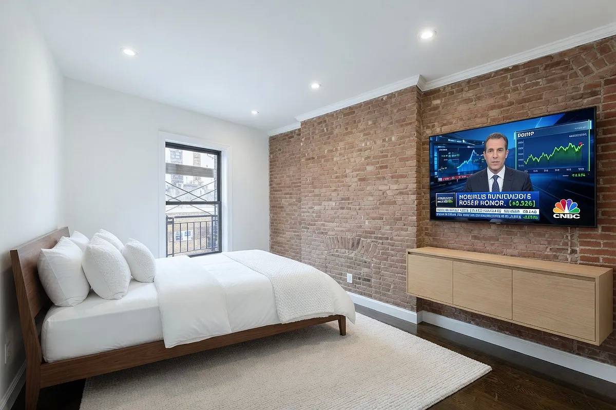 Apartment for rent at 1379 Lexington Ave #7B, New York, NY 10128