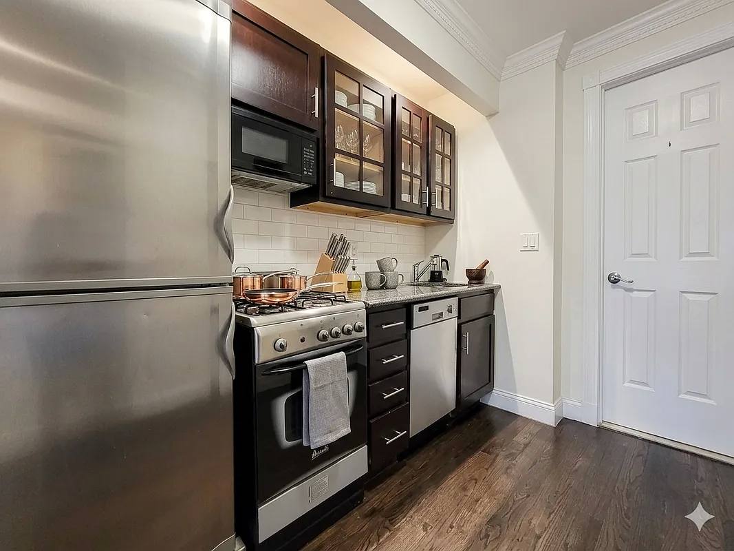 Apartment for rent at 323 E 78th St #1D, New York, NY 10075