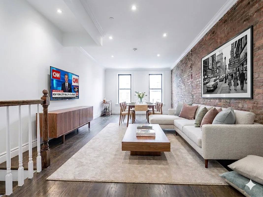 Apartment for rent at 323 E 78th St #1D, New York, NY 10075