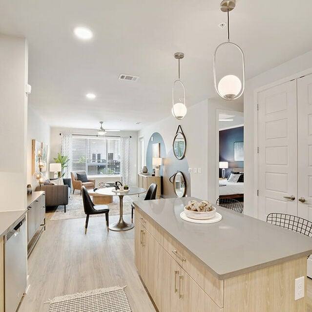 Apartment for rent at 1810 Main St, Houston, TX 77002