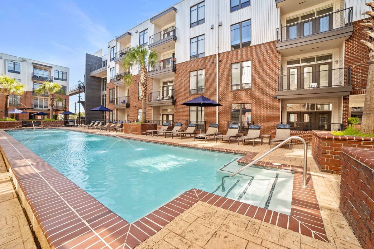 Apartment for rent at 2125 Yale St, Houston, TX 77008