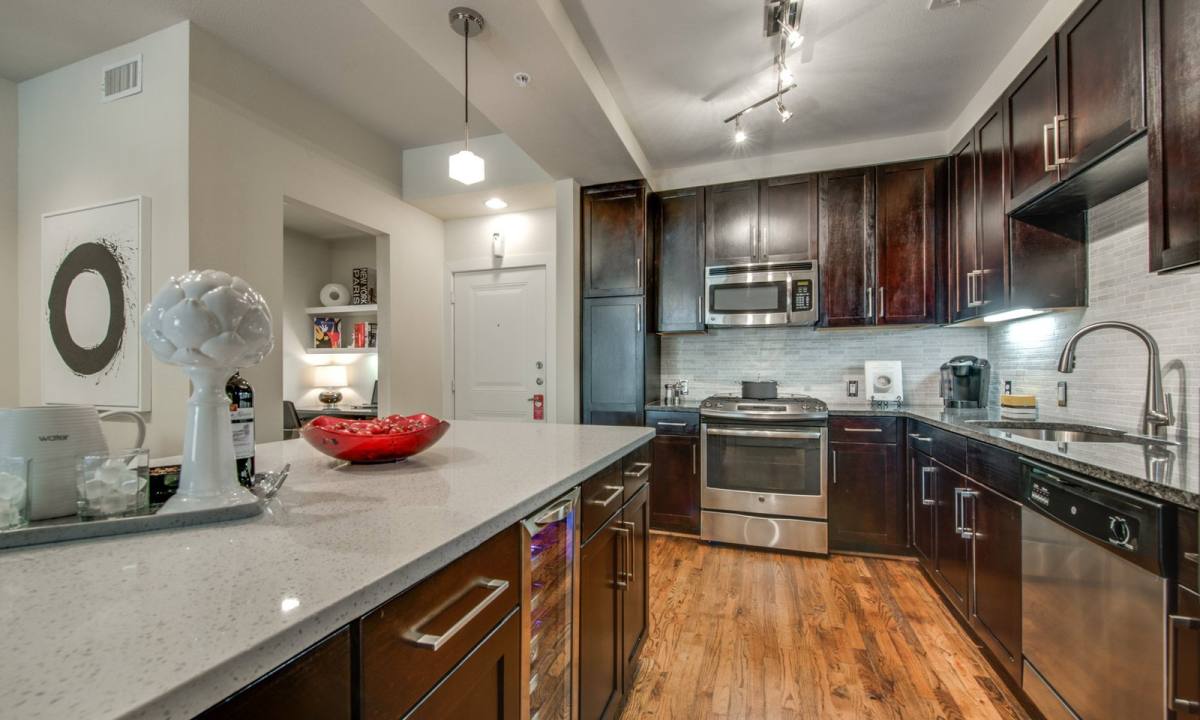 Apartment for rent at 2900 W Dallas St, Houston, TX 77019