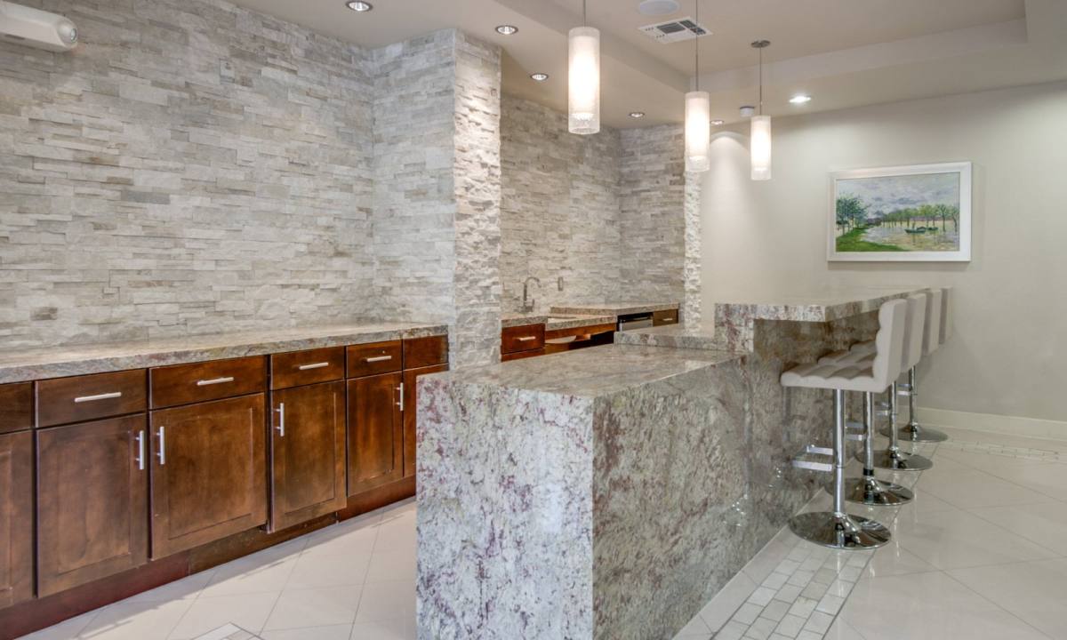 Apartment for rent at 2900 W Dallas St, Houston, TX 77019