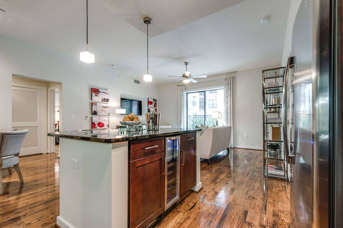 Apartment for rent at 500 Crawford St, Houston, TX 77002