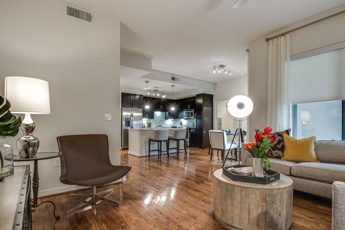 Apartment for rent at 500 Crawford St, Houston, TX 77002
