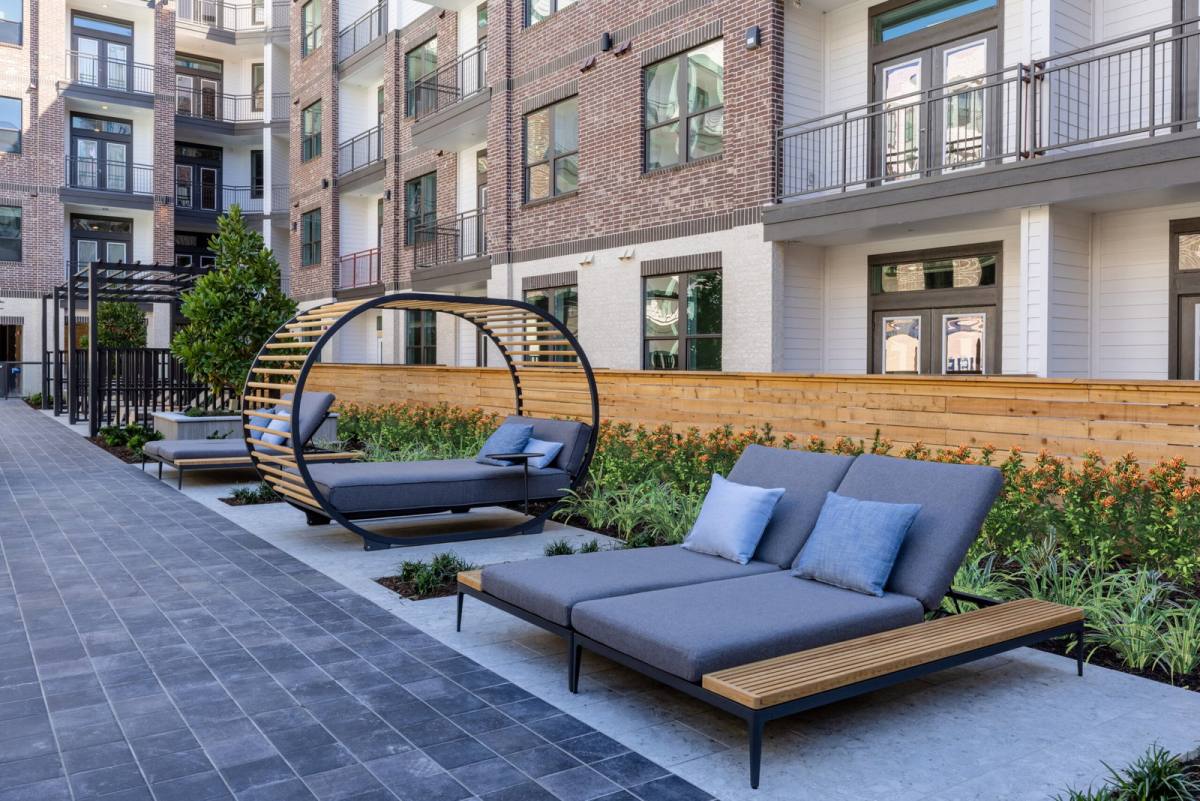 Apartment for rent at 3003 Summer St, Houston, TX 77007