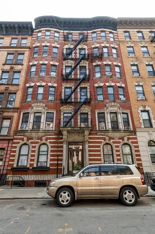 Apartment for rent at 336 E 18th St #C4, New York, NY 10003