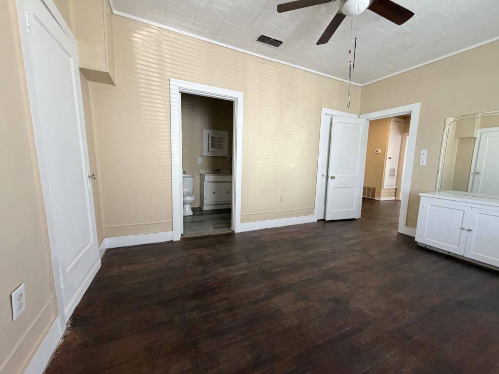 Townhouse for rent at 1913 Tilden St, Wichita Falls, TX 76309