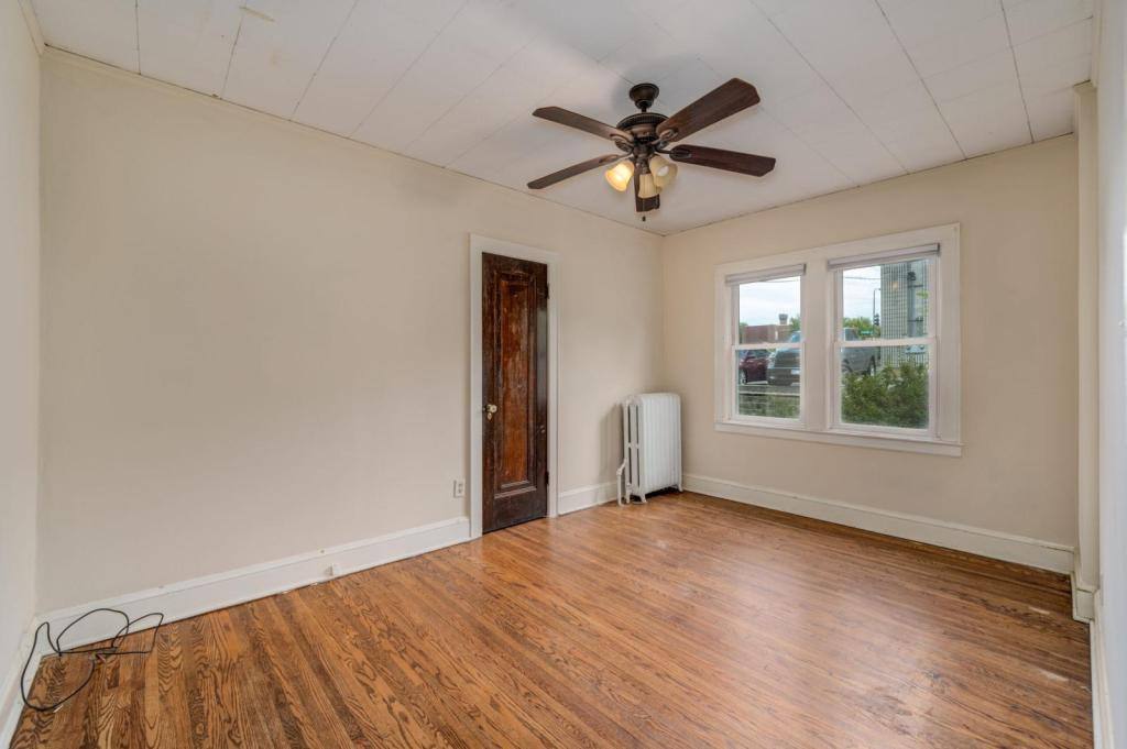 House for rent at 2078 Saint Clair Ave #1, Saint Paul, MN 55105