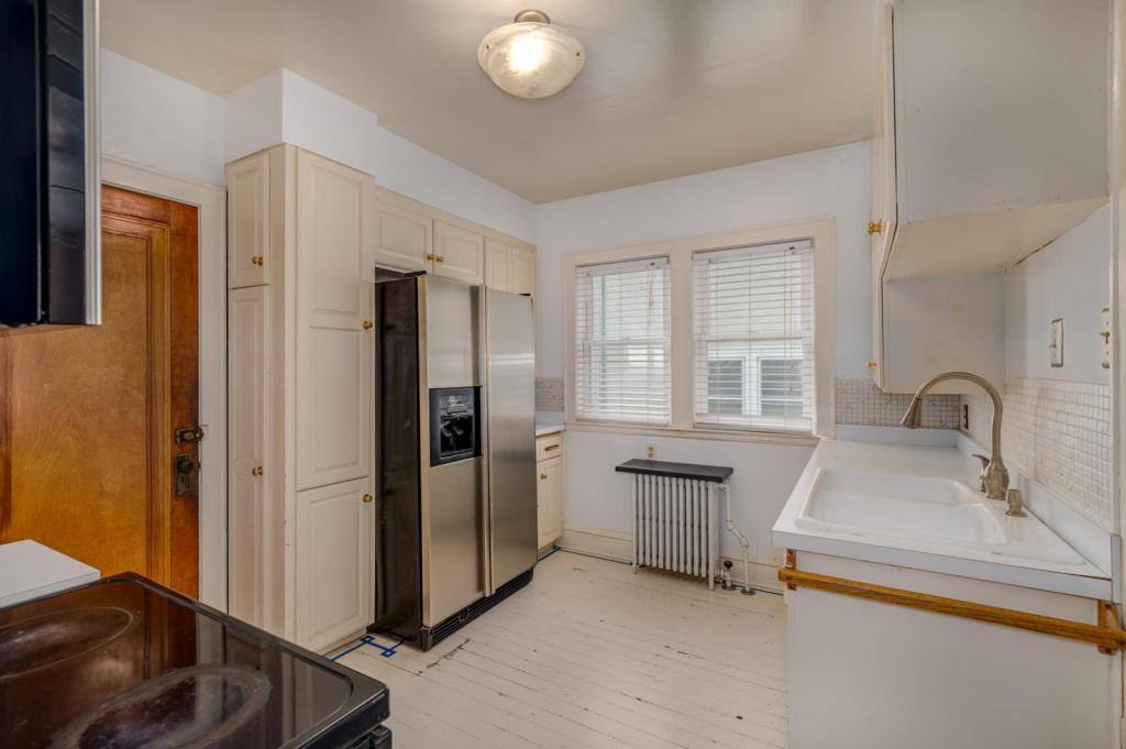 House for rent at 2078 Saint Clair Ave #1, Saint Paul, MN 55105