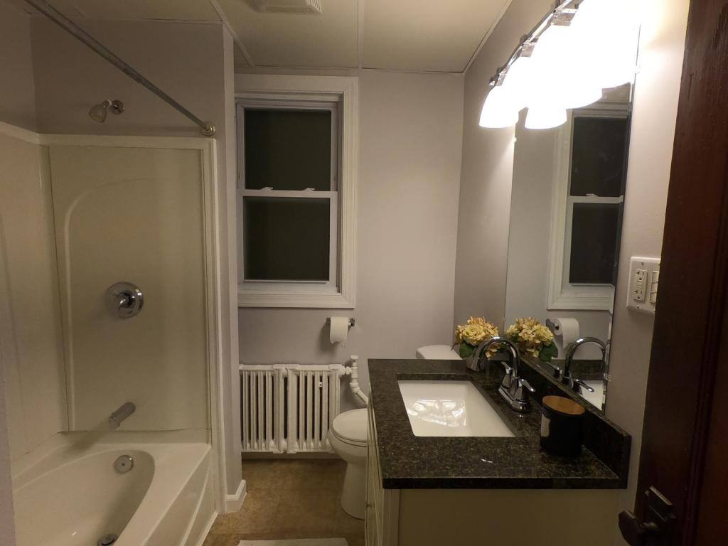 Apartment for rent at 52 Grove Ave, Albany, NY 12208