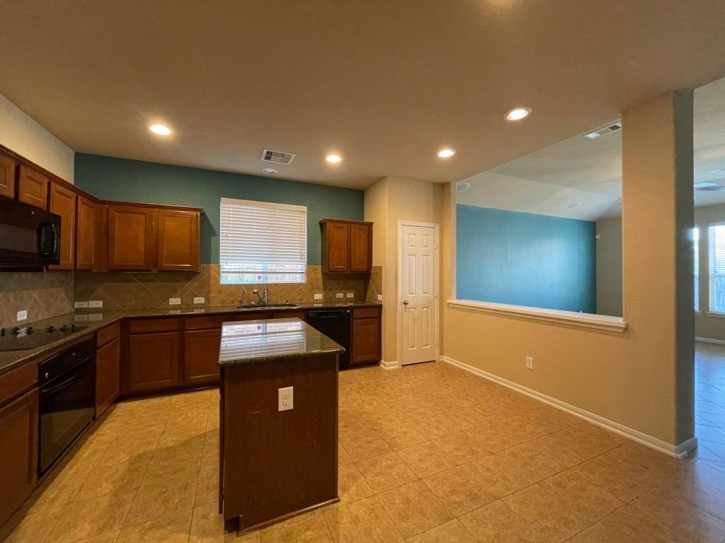 House for rent at 21554 Hawkspur Ridge, Richmond, TX 77406