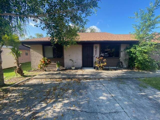Townhouse for rent at 1255 Shady Pines Lane, Titusville, FL 32796