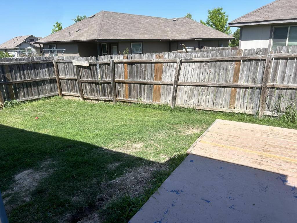 House for rent at 140 Calcite Lane, Jarrell, TX 76537