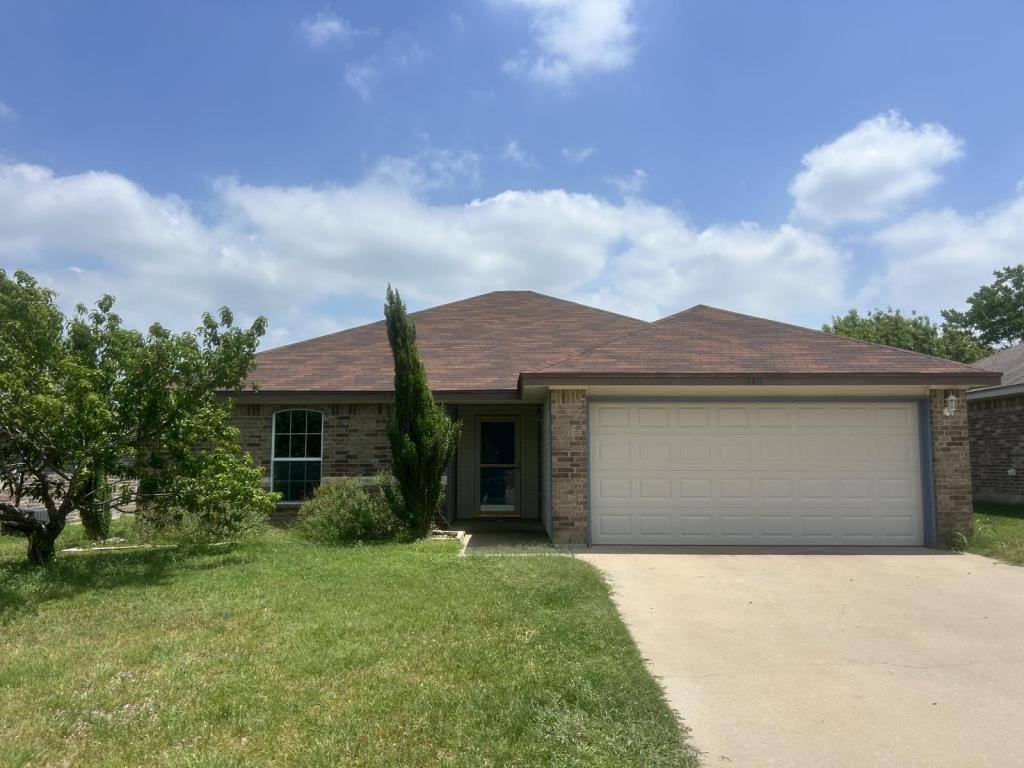 House for rent at 140 Calcite Lane, Jarrell, TX 76537