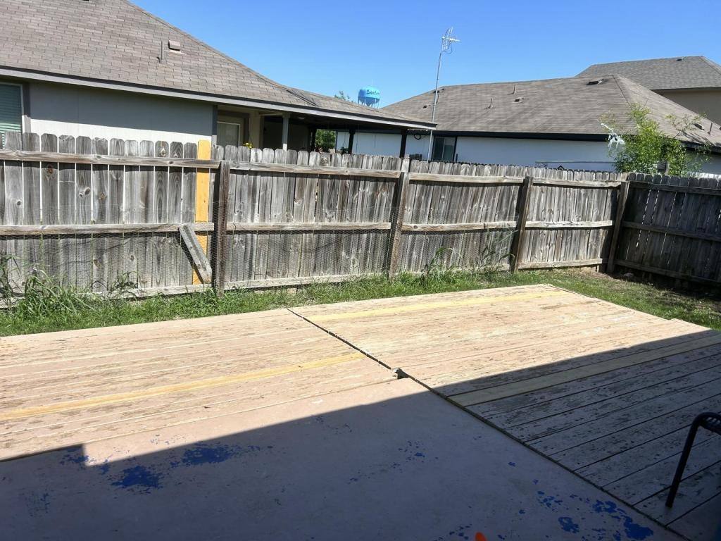 House for rent at 140 Calcite Lane, Jarrell, TX 76537
