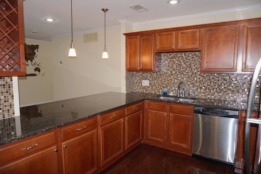 Condo for rent at 100 Lorenz Rd, San Antonio, TX 78209