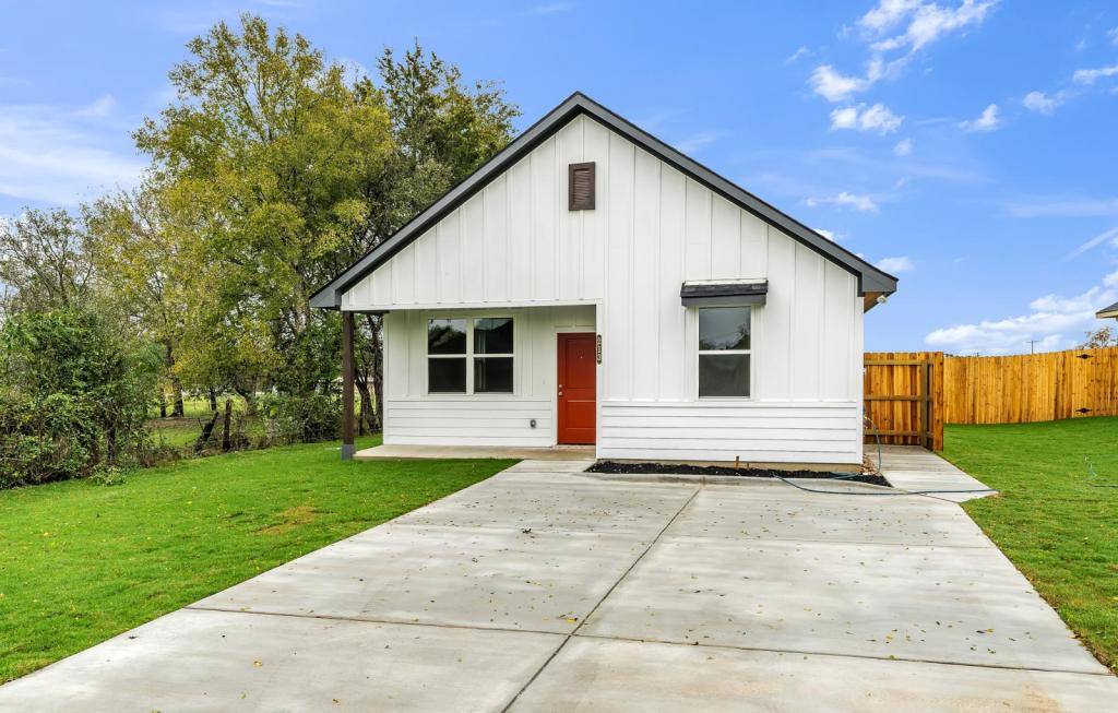 House for rent at 317 W Martin Luther King St, Caldwell, TX 77836