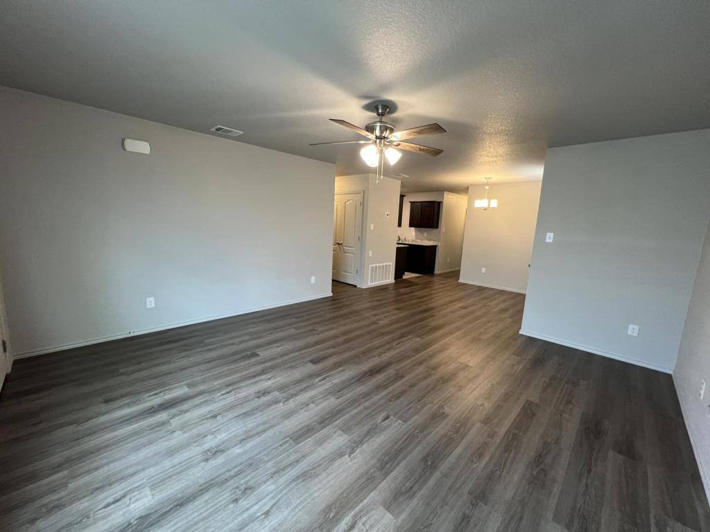 Apartment for rent at 115 Lost Trail #B, Copperas Cove, TX 76522