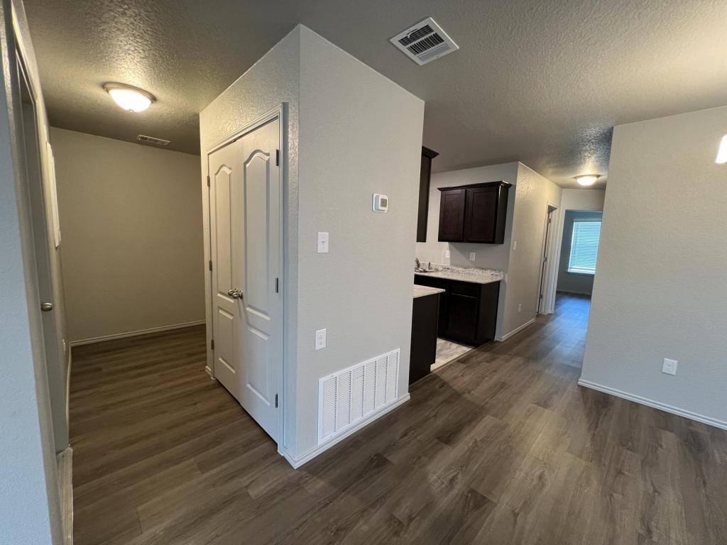 Apartment for rent at 115 Lost Trail #B, Copperas Cove, TX 76522