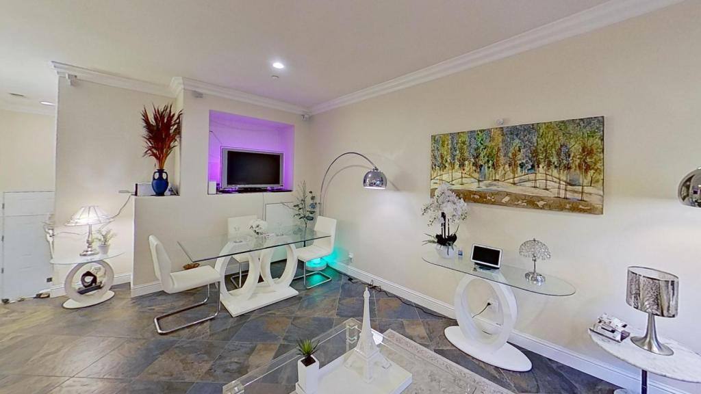 Townhouse for rent at 1042 Chalcedony Terrace, Union City, CA 94587