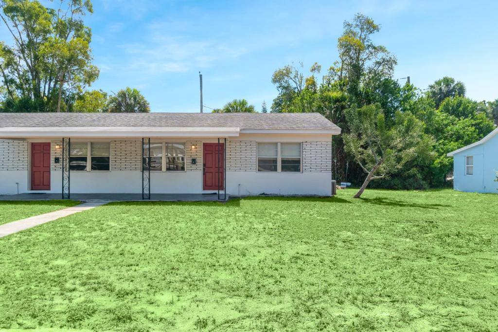 Apartment for rent at 2340 16th Ave, Vero Beach, FL 32960
