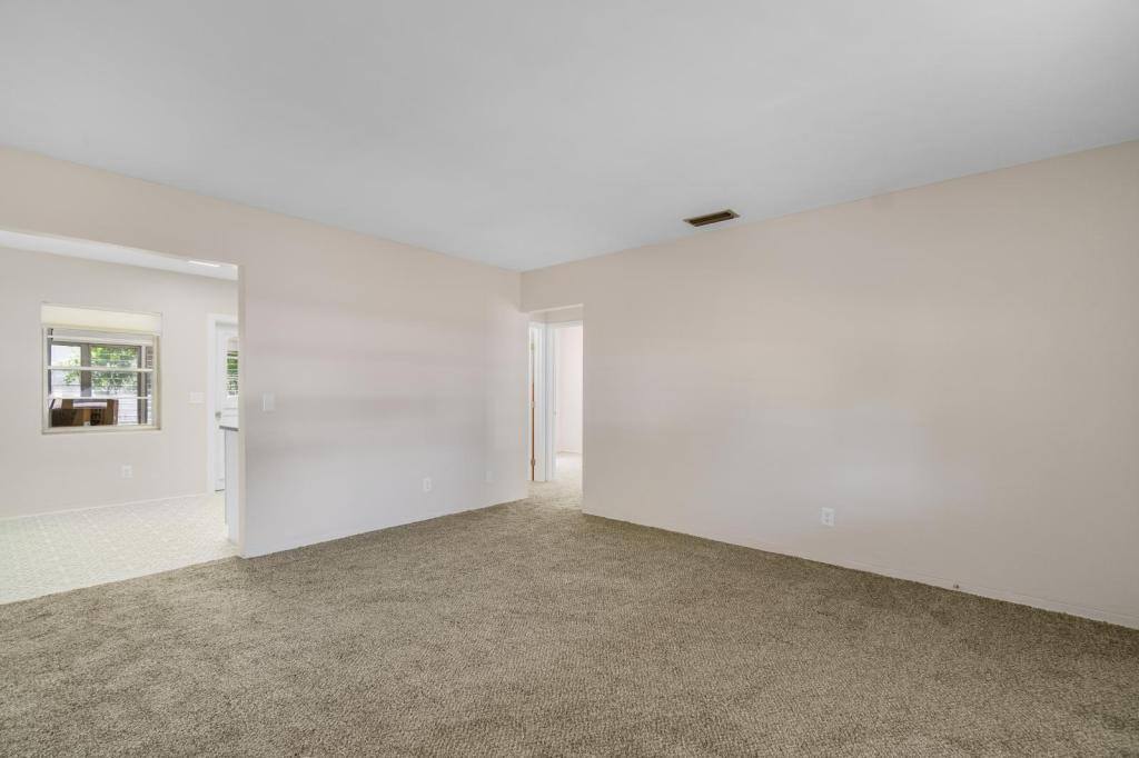 Apartment for rent at 2340 16th Ave, Vero Beach, FL 32960