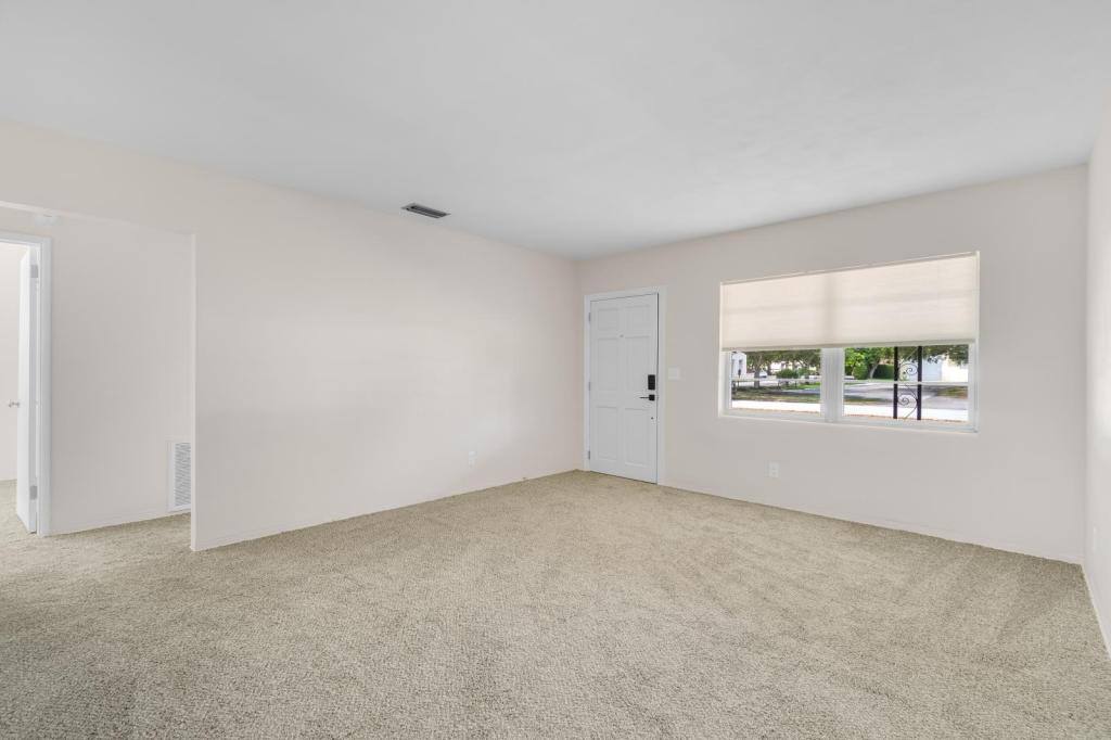 Apartment for rent at 2340 16th Ave, Vero Beach, FL 32960