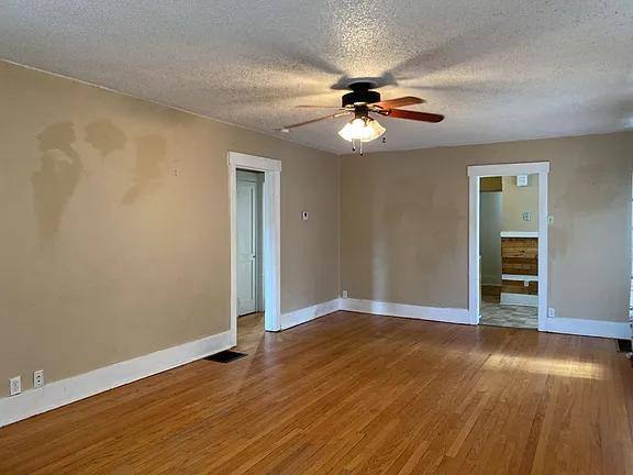 Townhouse for rent at 1118 18th St, Greeley, CO 80631