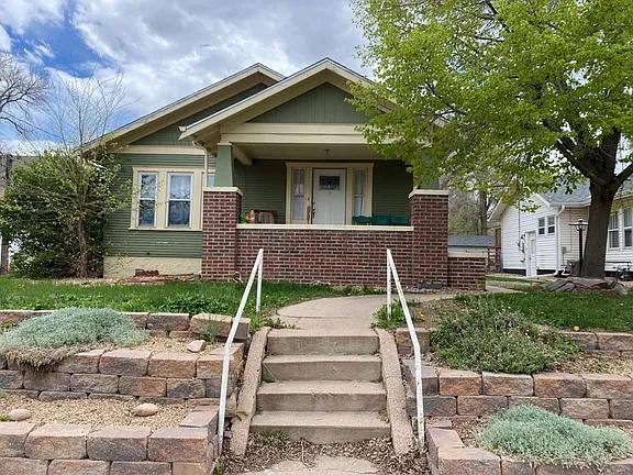 Townhouse for rent at 1118 18th St, Greeley, CO 80631