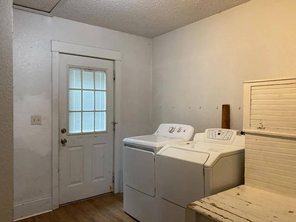Townhouse for rent at 1118 18th St, Greeley, CO 80631