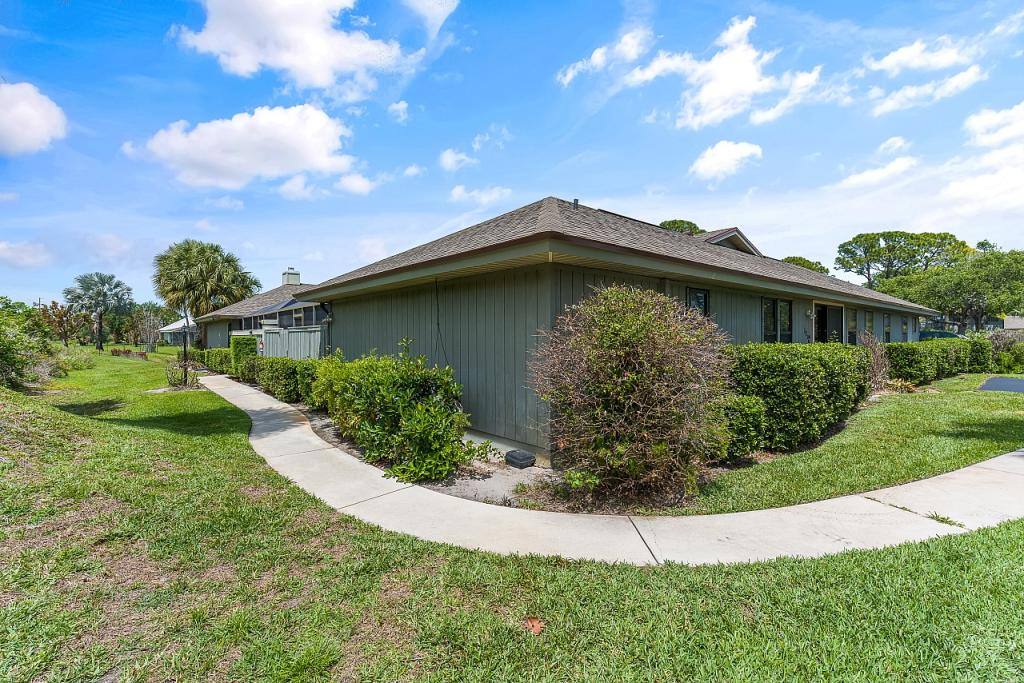 Apartment for rent at 721 Timber Ridge Trail SW #D, Vero Beach, FL 32962