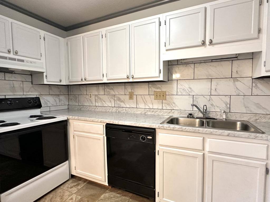 House for rent at 103 Homeplace Court, Fayetteville, NC 28311