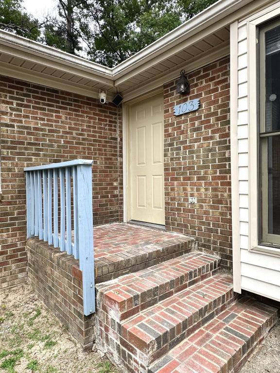 House for rent at 103 Homeplace Court, Fayetteville, NC 28311