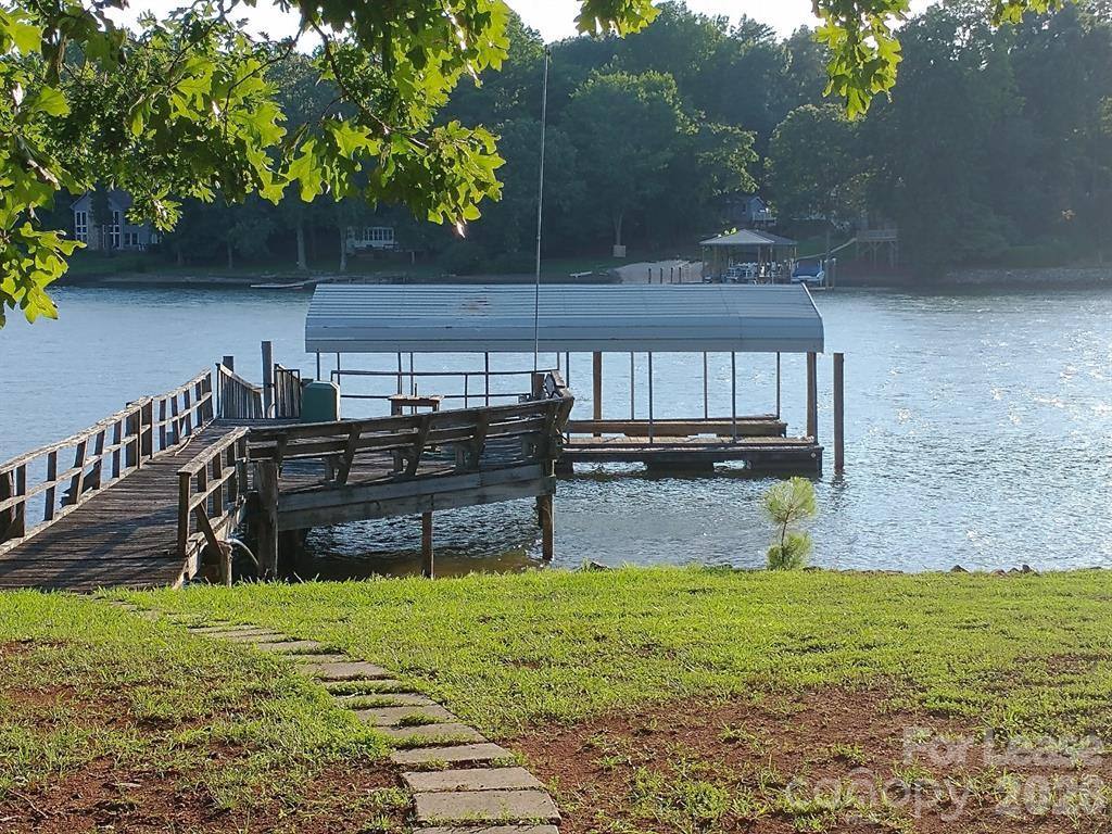 House for rent at 447 Kemp Rd, Mooresville, NC 28117