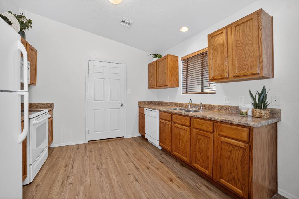 House for rent at 10320 S Tornado Ave, Yuma, AZ 85365