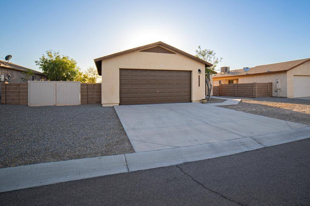 House for rent at 10320 S Tornado Ave, Yuma, AZ 85365